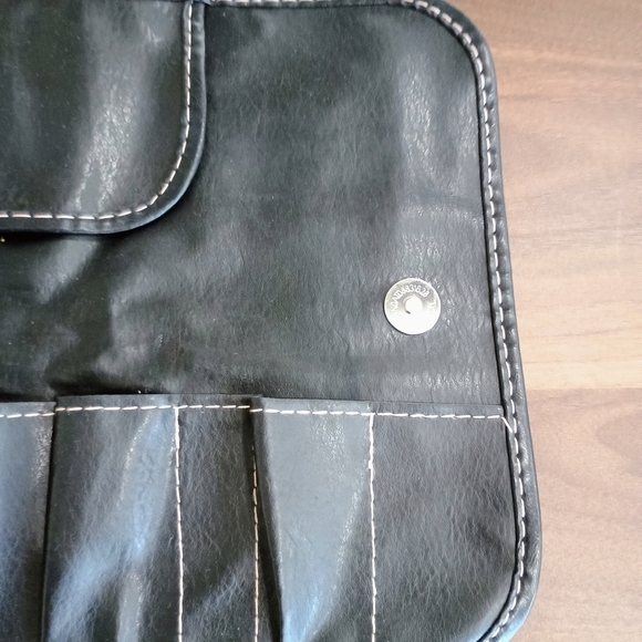 Black Leather Wallet - Picture 3 of 4